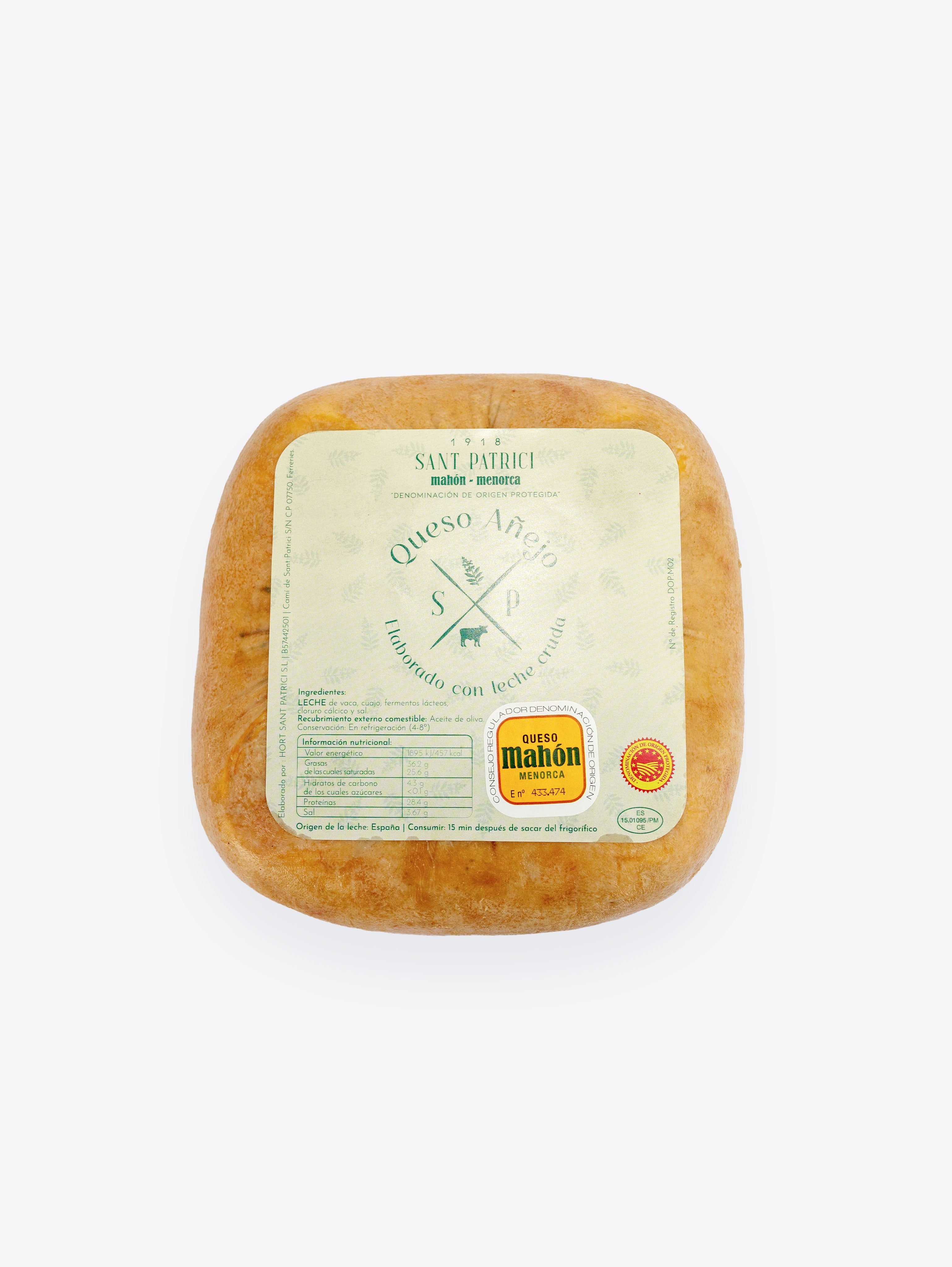 Queso añejo Sant Patrici con etiqueta frontal